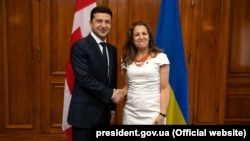 Володимир Зеленський і Христя Фріланд під час візиту українського президента до Канади, липень 2019 року