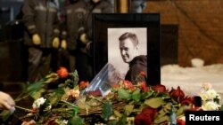 Раніше ямальське відділення Слідчого комітету Росії відмовило у відкритті справи, заявивши, що смерть Навального не має кримінального характеру