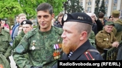 8 лютого 2017 року в угрупованні «ДНР» заявили про загибель «Гіві» (ліворуч)
