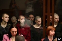 Українські військові, які потрапили в полон під час боїв, у суді російського Ростову-на-Дону, 14 червня 2023 року